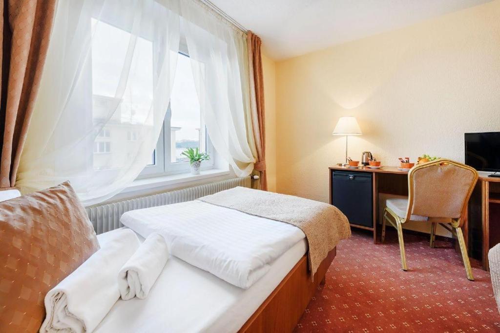 Hotel Tabor Bagian luar foto