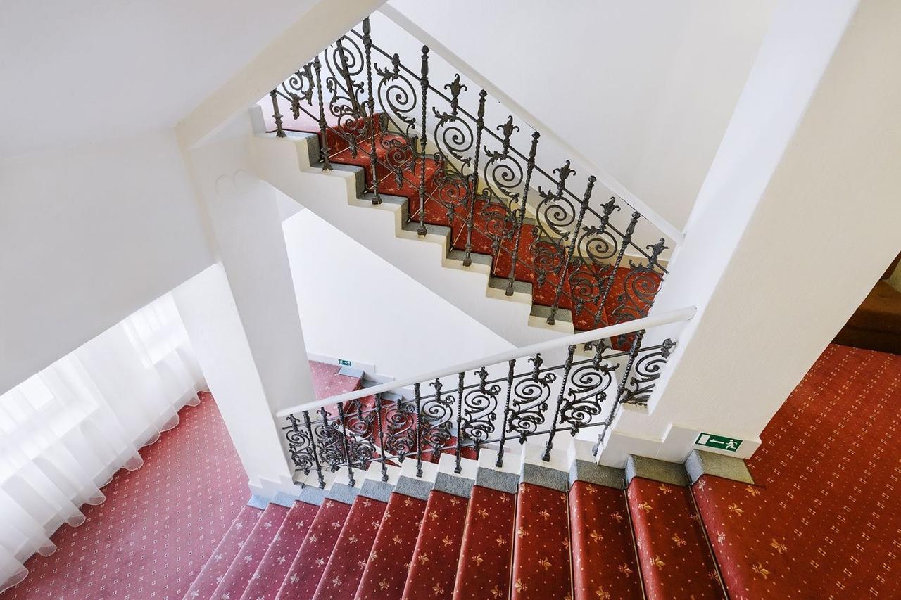 Hotel Tabor Bagian luar foto